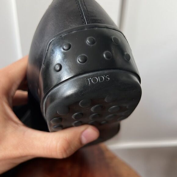 Tod’s Driving Loafers - Picture 7 of 12